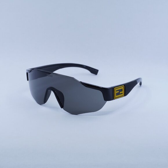 Fendi Accessories - 🕶️ New Fendi FE40088U-Y 01A Sunglasses -Black Frame, Grey Lenses